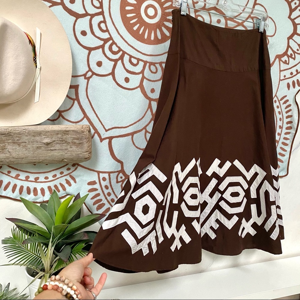 Beautiful trendy BOHO skirt w Aztec/ Native fell - Picture 1 of 10